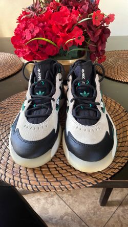 Sneakers streetball 2 white black green 7.5