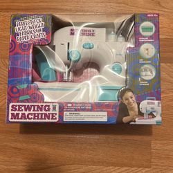 Girls Sewing Machine 