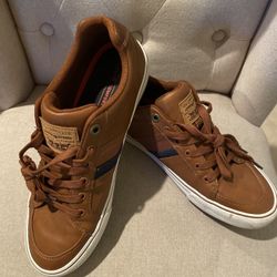 Men’s Levi Shoes 9.5