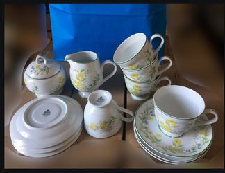 Mikasa China Spring Delight L 5007 , tea / coffee pieces
