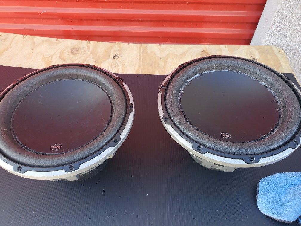 12 Inch Jl Audio W6 Subwoofers BLOWN FOR PARTS for Sale in San Diego