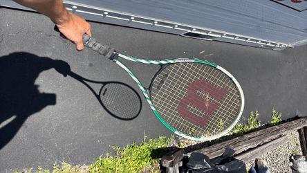 Tennis racket