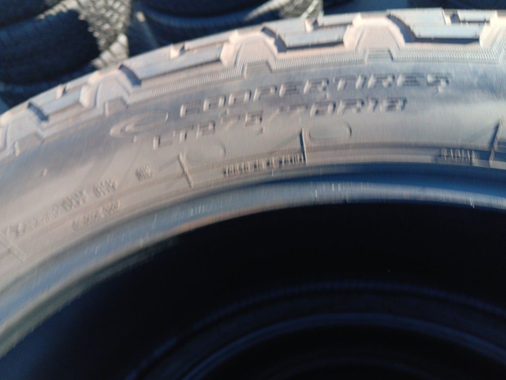 4 Llantas Lt275 70 R18 Cooper Discoverer 