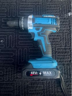 Drill w battery and charger almost new no box
