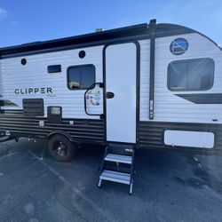 Used 2021 Coachmen Clipper Ultra-lite 17BH