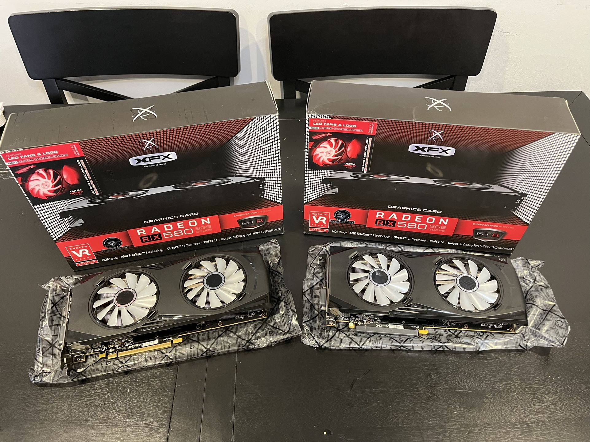 XFX AMD Radeon RX 580 8GB GDDR5 Graphics Card Ultra RED Fan Light BLACK EDITION