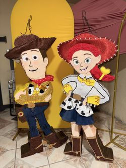 Woody and jessie piñatas