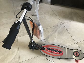 Brand New Razor Scooter E175