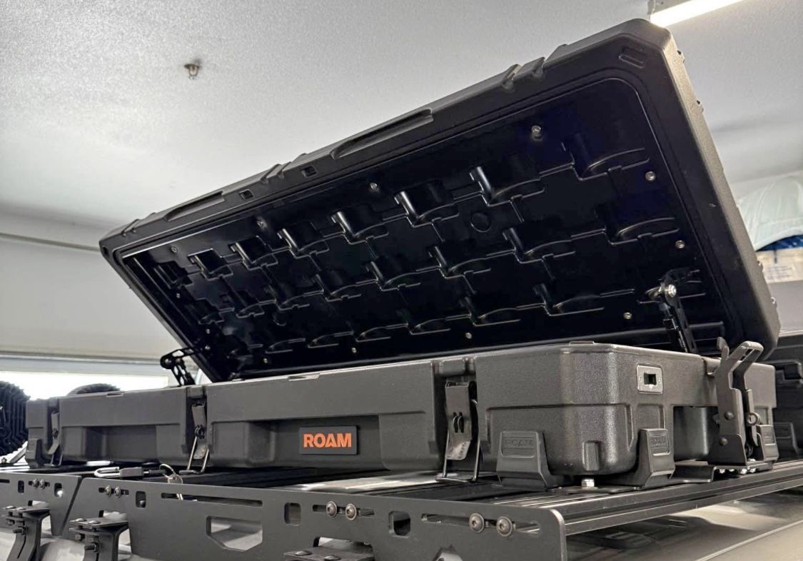 Roam 83L Storage With Brackets