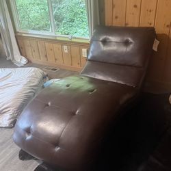 Lounge Chair 