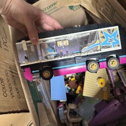 8.7 Pounds Of Leggos