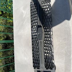 2002 Ford Explorer Sport Trac OEM Grille