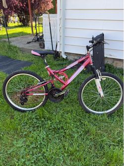 Girls Huffy Trail Runner Mt. Bike