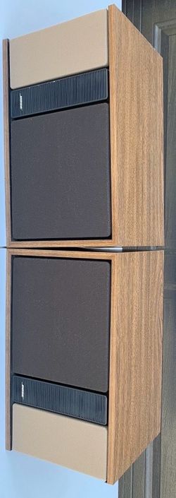 Bose 301 speakers