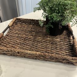 Rattan /wicker serving tray