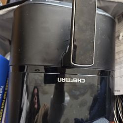NEWLY USED GREAT AIR FRYER