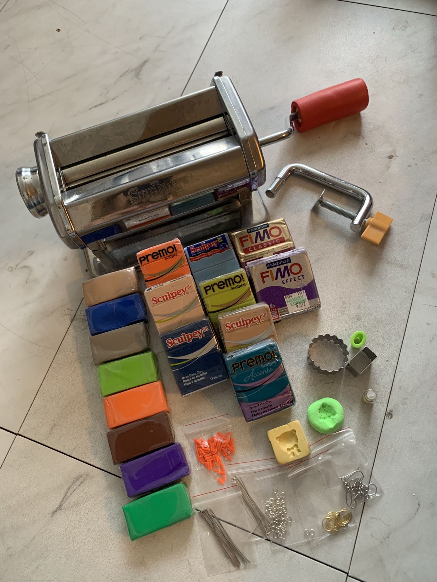 Sculpey Lot Of Polymer Clay& Clay Machine