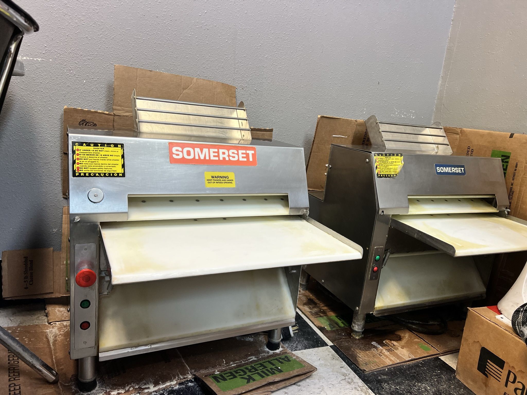 Somerset CDR-2000 20" Countertop Two Stage Dough Sheeter with Front Operation - 120V, 3/4 hp