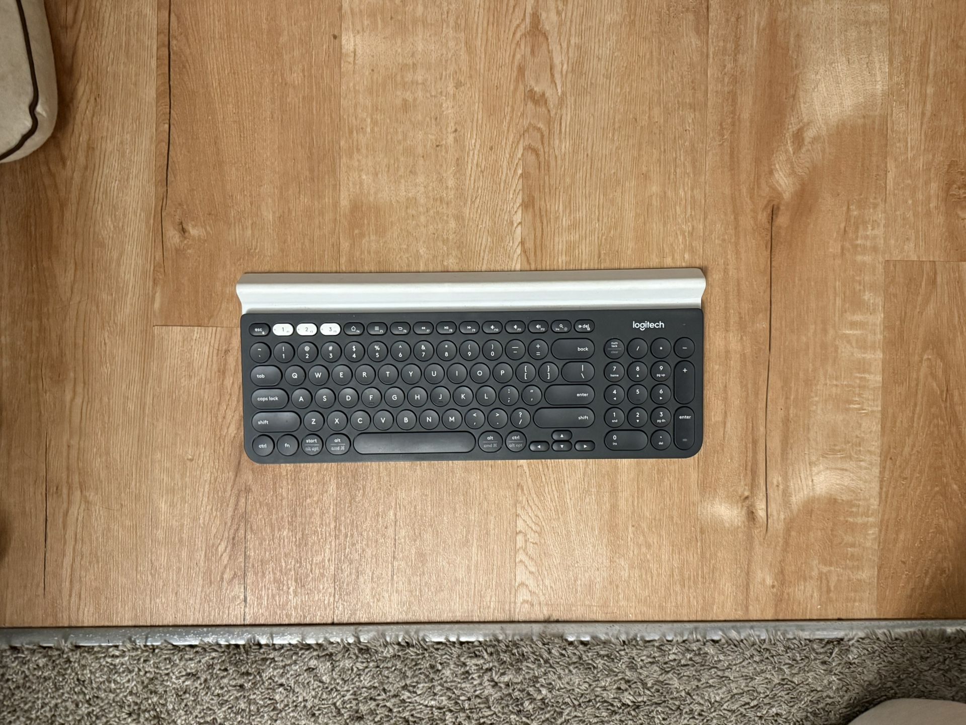 Logitech K780 Multi-Device Wireless Keyboard