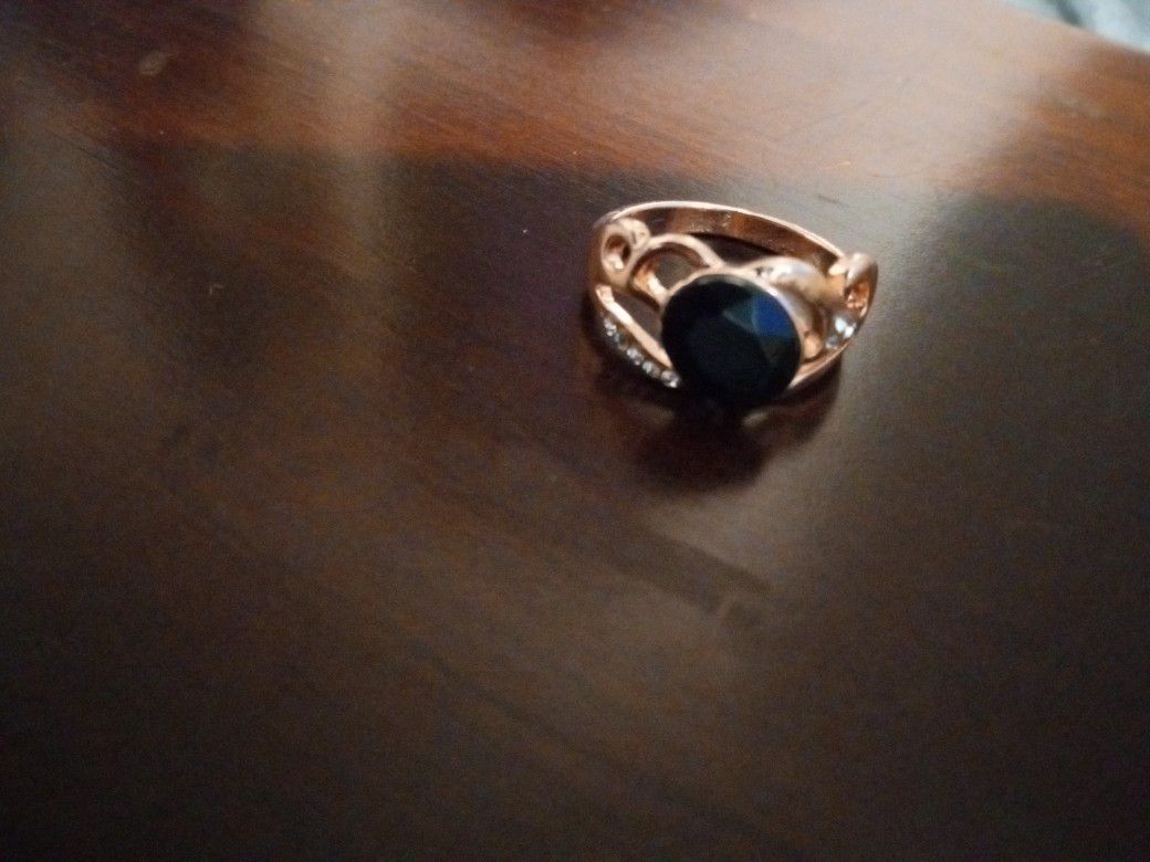 Black gemstone ring 
