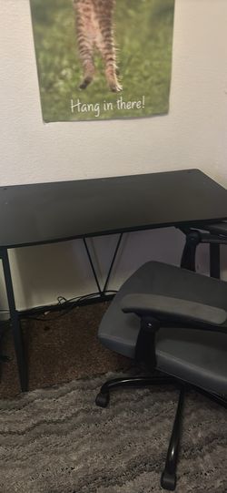 Gaming desk