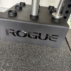 Rogue Fitness 9 Bar Holder MINT