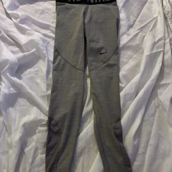 Nike Pro Mid-Rise Dri-Fit Mesh-Paneled Leggings