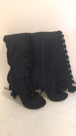 Daisy Street Women’s Knee High Black size 5 Full Side Zip Up & Frontal lace up Suede leather 5” Heels pointed toe like new # BL493-16