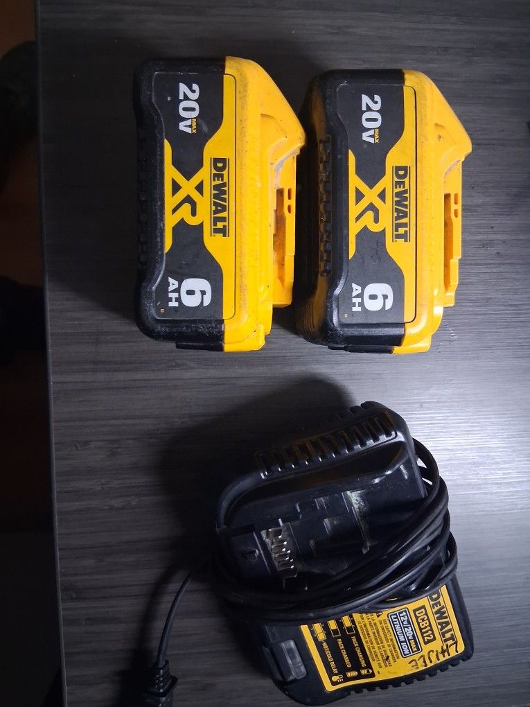 (2) 6ah Xr Batteries W/ Charger