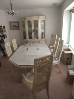 Formal Dinning Room Table And Hutch