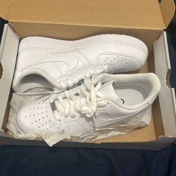 All White Air Force 1’s