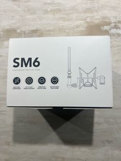 RØDE SM6 Shock Mount with Pop Filter (Excellent Condition)