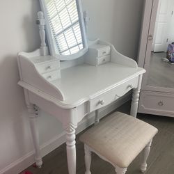 Makeup Vanity 
