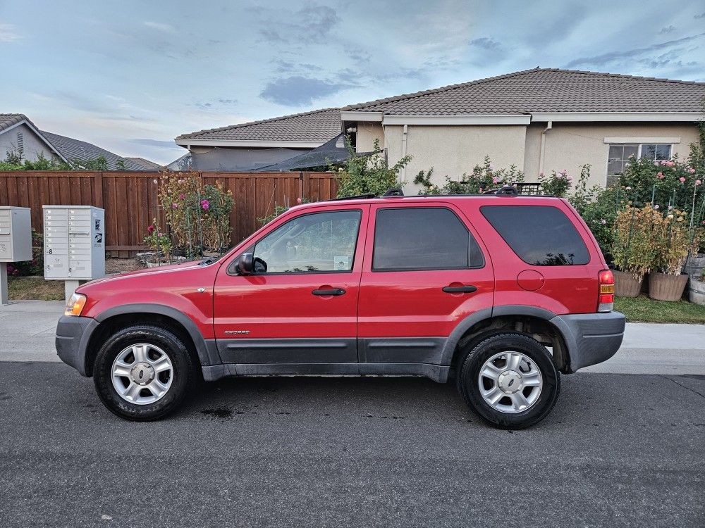 2002 Ford Escape