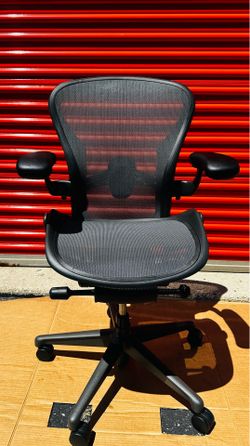 Herman Miller Aeron Remastered Size B – Excellent Condition