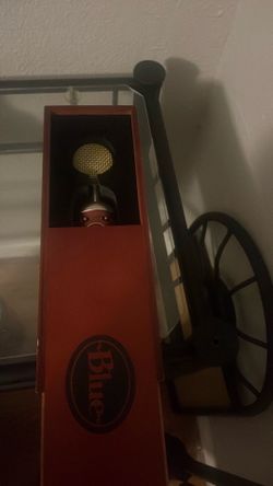 Blu microphone