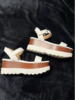 Michael Kors Women’s Leather Wedge Sandals White/Brown Ankle Strap Buckle 7