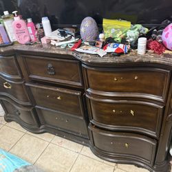 Free Dresser