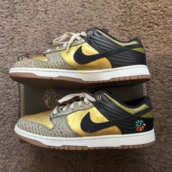 Nike Dunks 