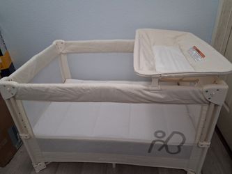 Baby Bedside Bassinet Portable Crib And Playard Cuna Portable Con Moises Y Corralito 