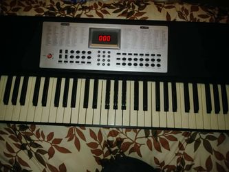First Act 128 Tones & Rhythms Portable Keyboard Excellent working condition