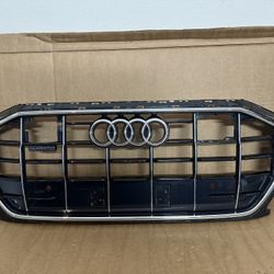  OEM Audi Q8 2019-2023 Grille Genuine Original Black Chrome Quattro