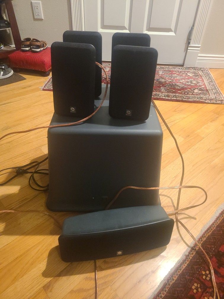 Boston Acoustics MCS 100 5.1 Surround Sound Speakers With Subwoofer