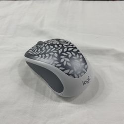 Logitech M317c / (contact info removed)68 Compact Wireless Computer Mouse with USB Dongle – Floral Gray TPW016400