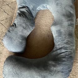 Pregnancy pillow