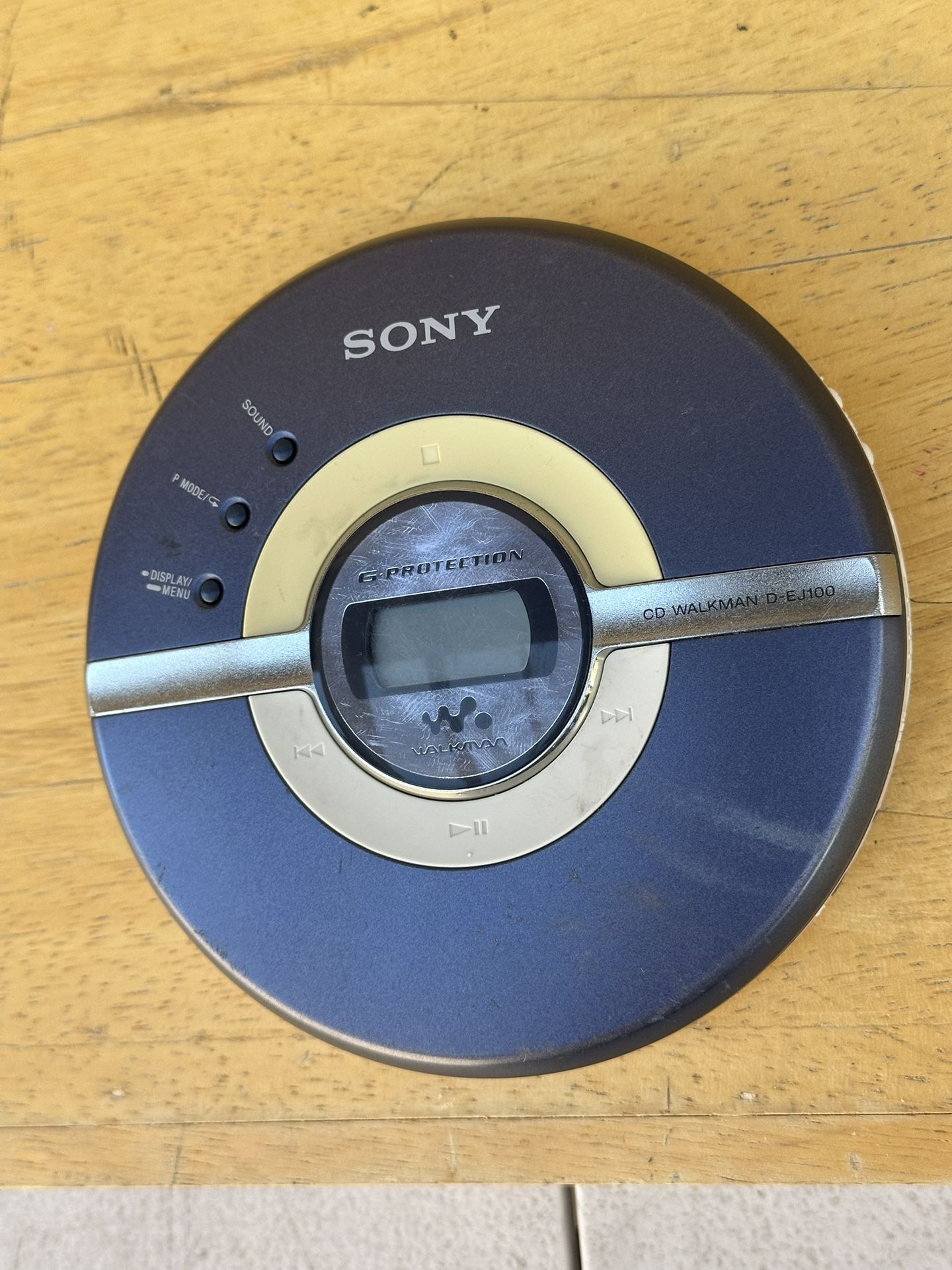 Sony D-EJ100 CD Walkman Portable CD Player G-Protection Bass Discman Tested Work 