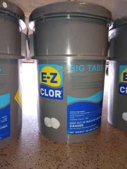 CHOLORINE TABELTS BRAND NEW 50 LB BUCKETS UNOPENED. SMOKING DEAL