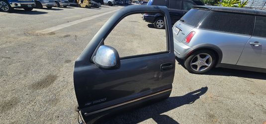 2005 Chevy Silverado left driver door
