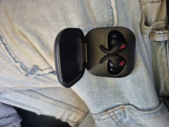 Beats fit pro