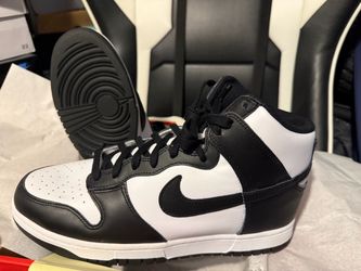 Nike Dunk High Panda